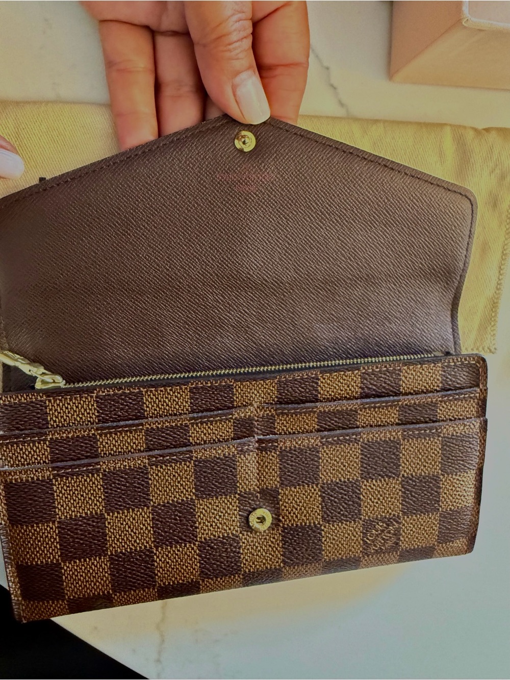 Louis Vuitton Brown Damier Ebene Sarah Wallet - Picture 2 of 10